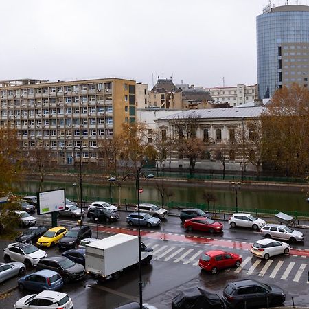 Old City Deluxe Apart - River View ! Bucarest Esterno foto